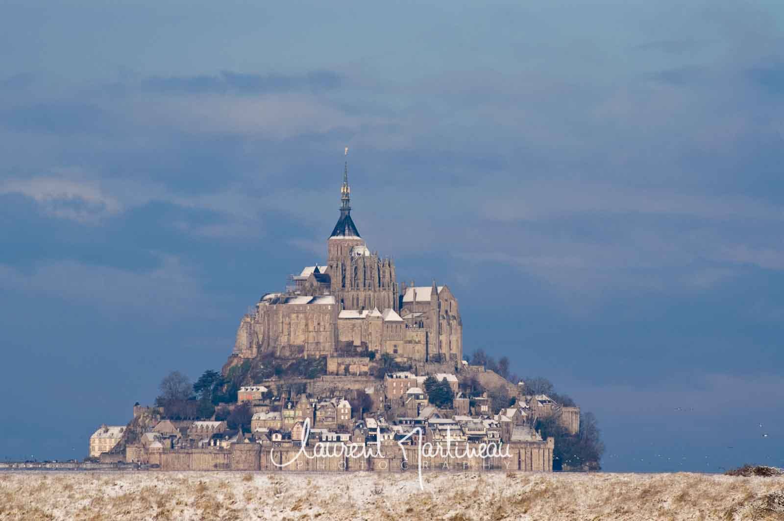 Mont Saint-Michel sous la neige